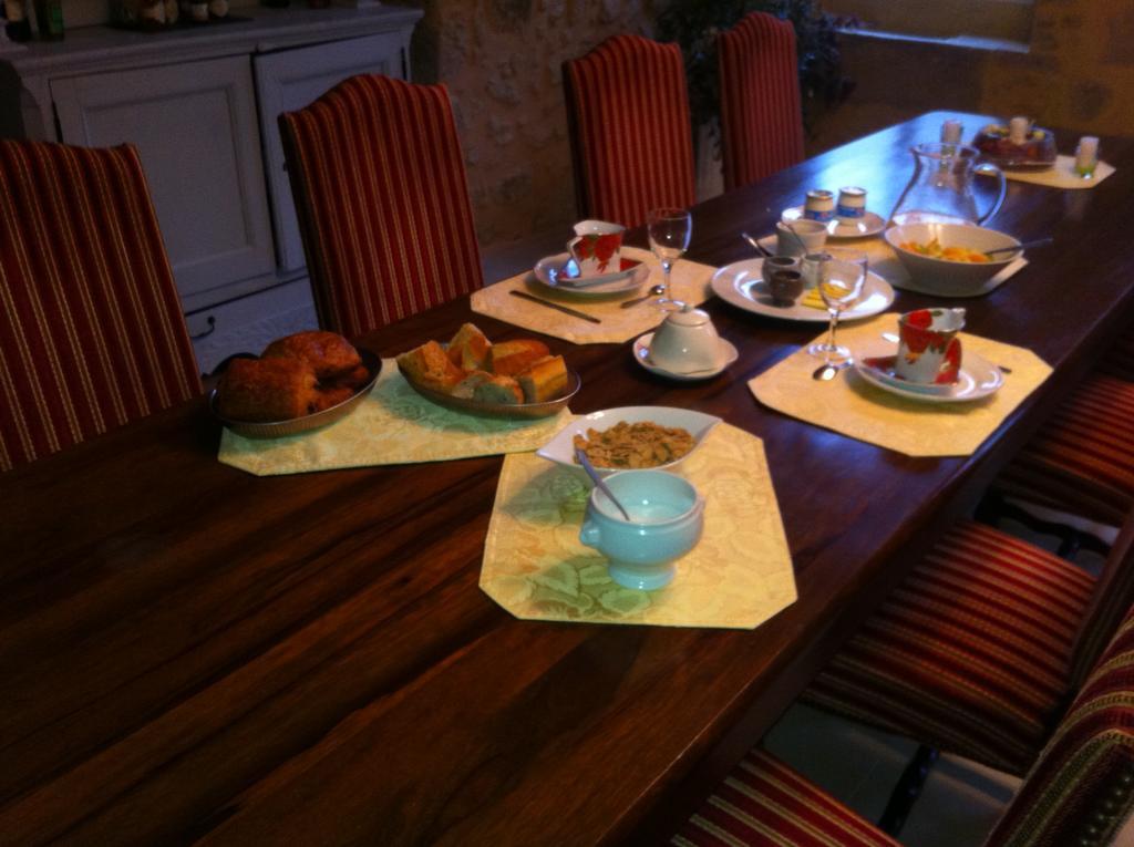 La Petite Ecole Bed & Breakfast Marciac Exterior photo
