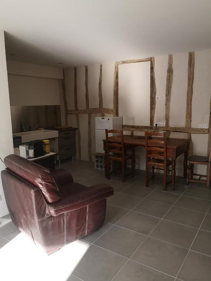 La Petite Ecole Bed & Breakfast Marciac Exterior photo